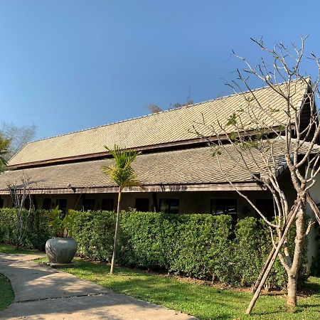 Lampang Resort Luaran gambar